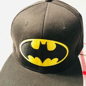 Batman Snapback Hat DC Comics Embroidered  Logo Adjustable Black Wool Cap Used